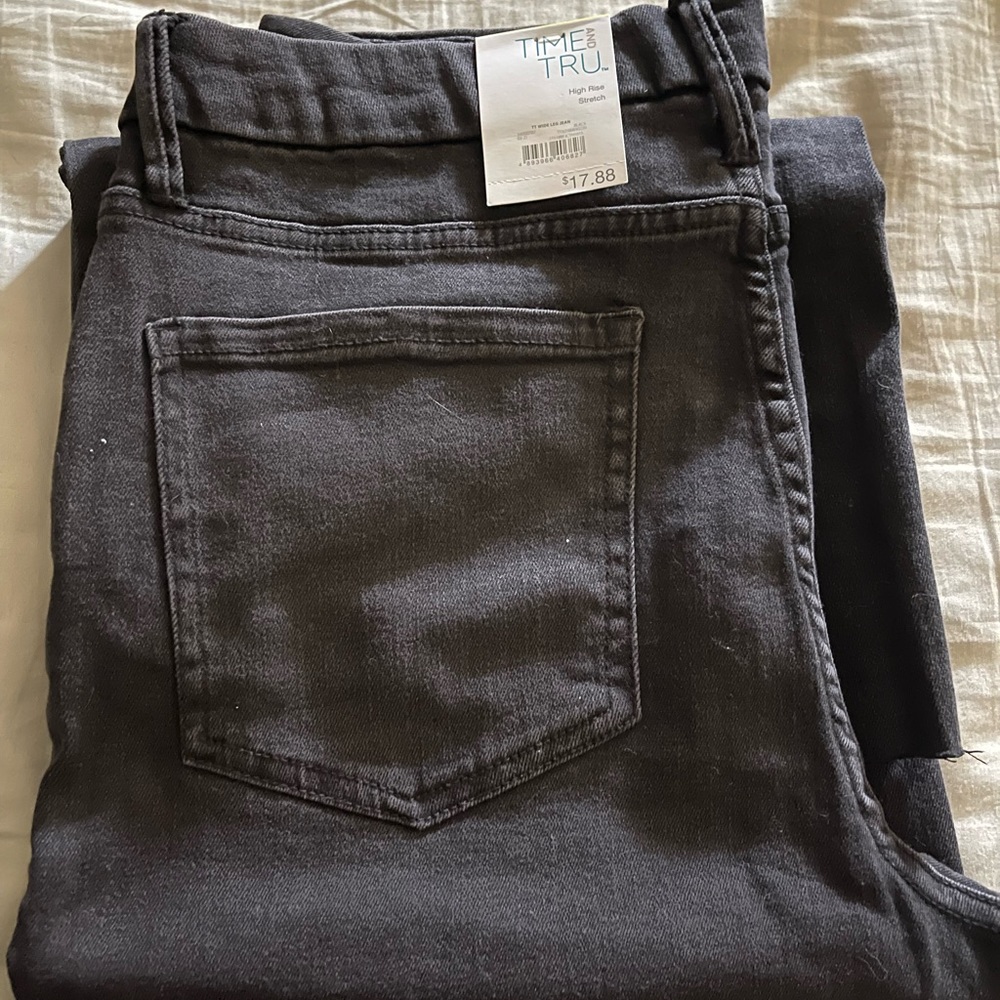 Time and True New never worn Wide Leg jeans.  Size 14 stretch
